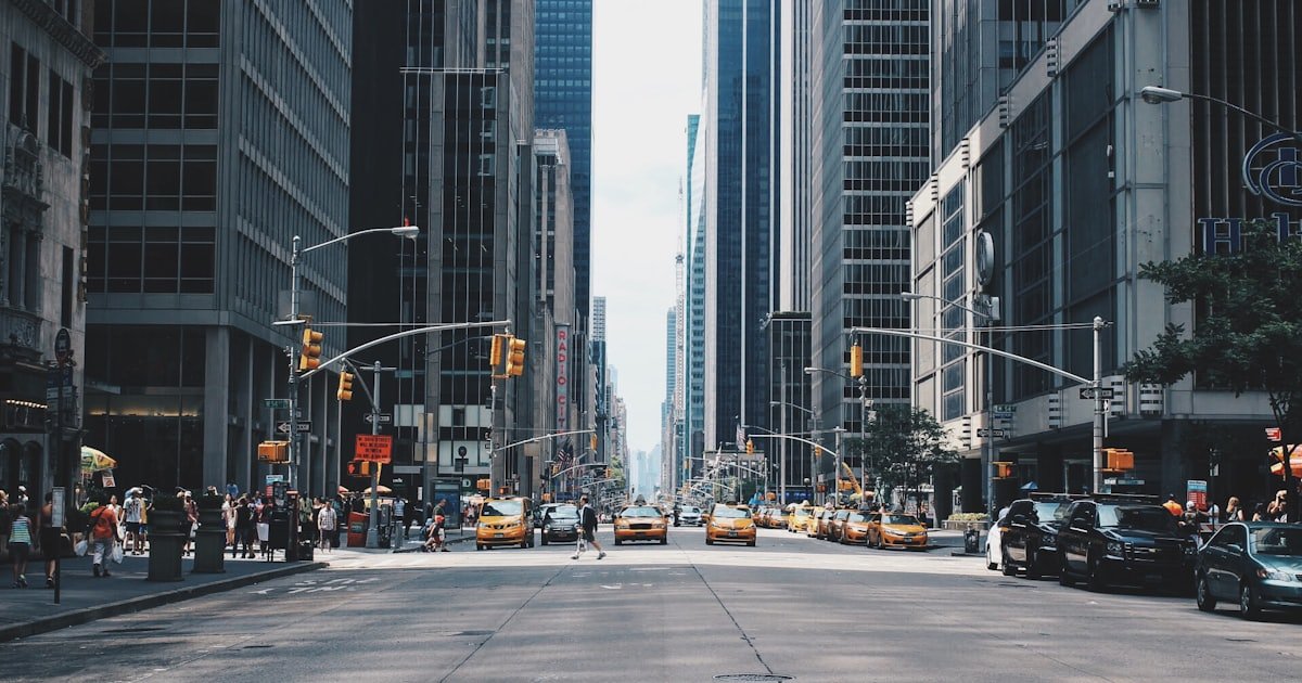 St. Louis furniture delivery zones with same-day pickup available